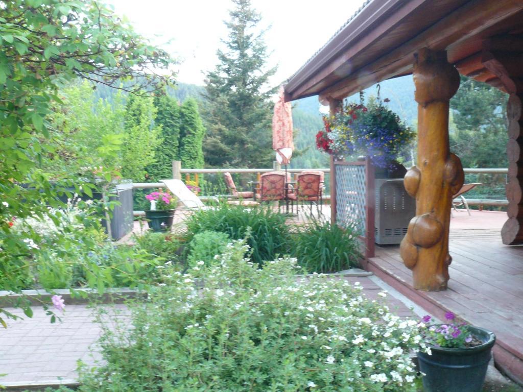 Hitching Post Resort Kelowna Room photo