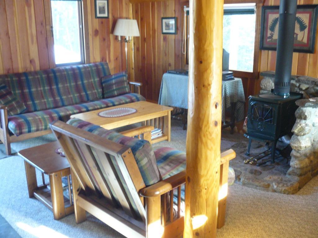 Hitching Post Resort Kelowna Room photo